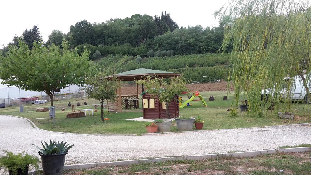 Agriturismo Perugini Bed and Breakfast Τσεζένα Εξωτερικό φωτογραφία